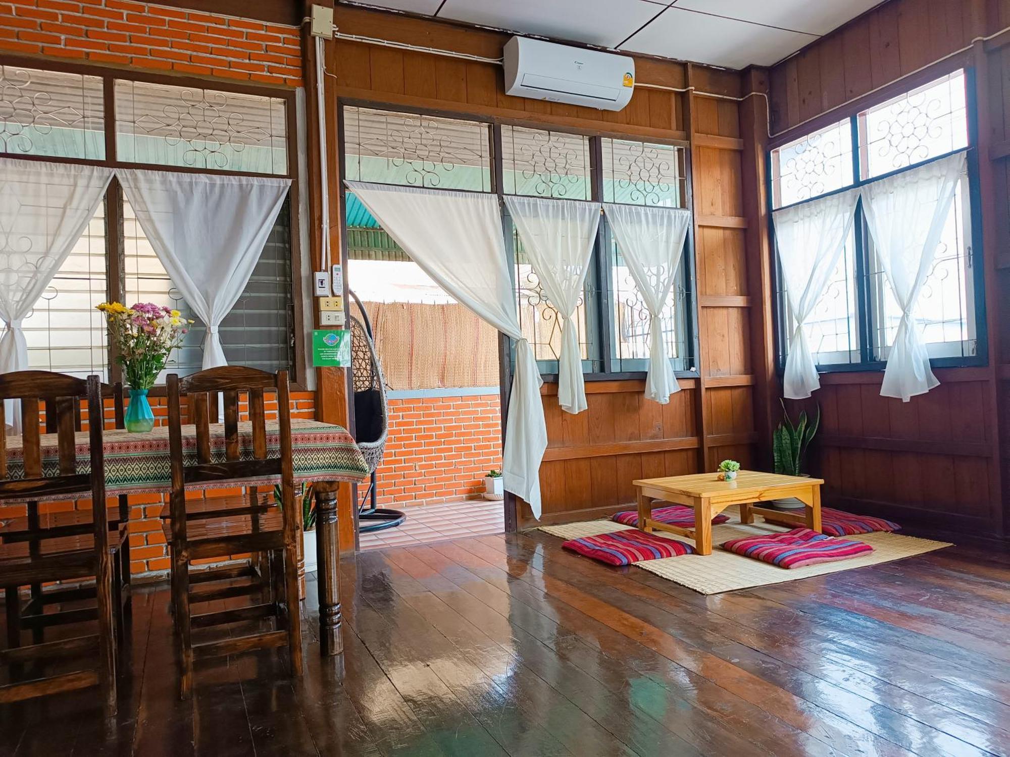 Pai Baan Homestay ปายบ้าน โฮมสเตย์ ถนนคนเดินปาย Exterior photo